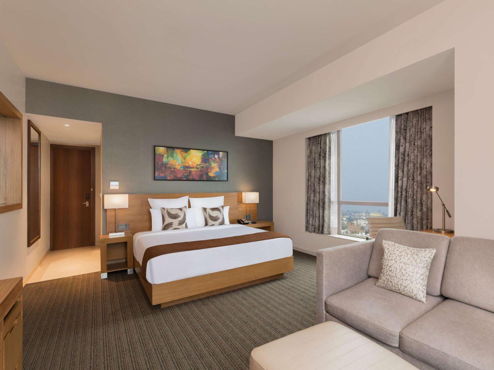 Novotel Lucknow Gomti Nagar Eksteriør bilde